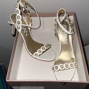 Deltan Pearl and White Heel-Size 9-Wedding Event Shoe